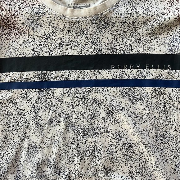 Perry Ellis T-shirt - Picture 2 of 5